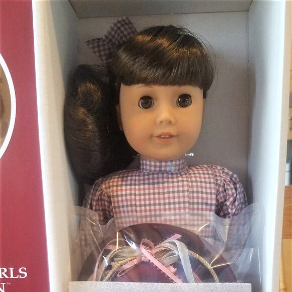 American Girl 18" Samantha 35th Special Edition Birthday Doll & Accessories NEW! - Picture 5 of 9